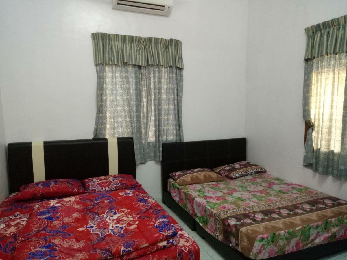 Aiman Homestay Marang Exterior foto